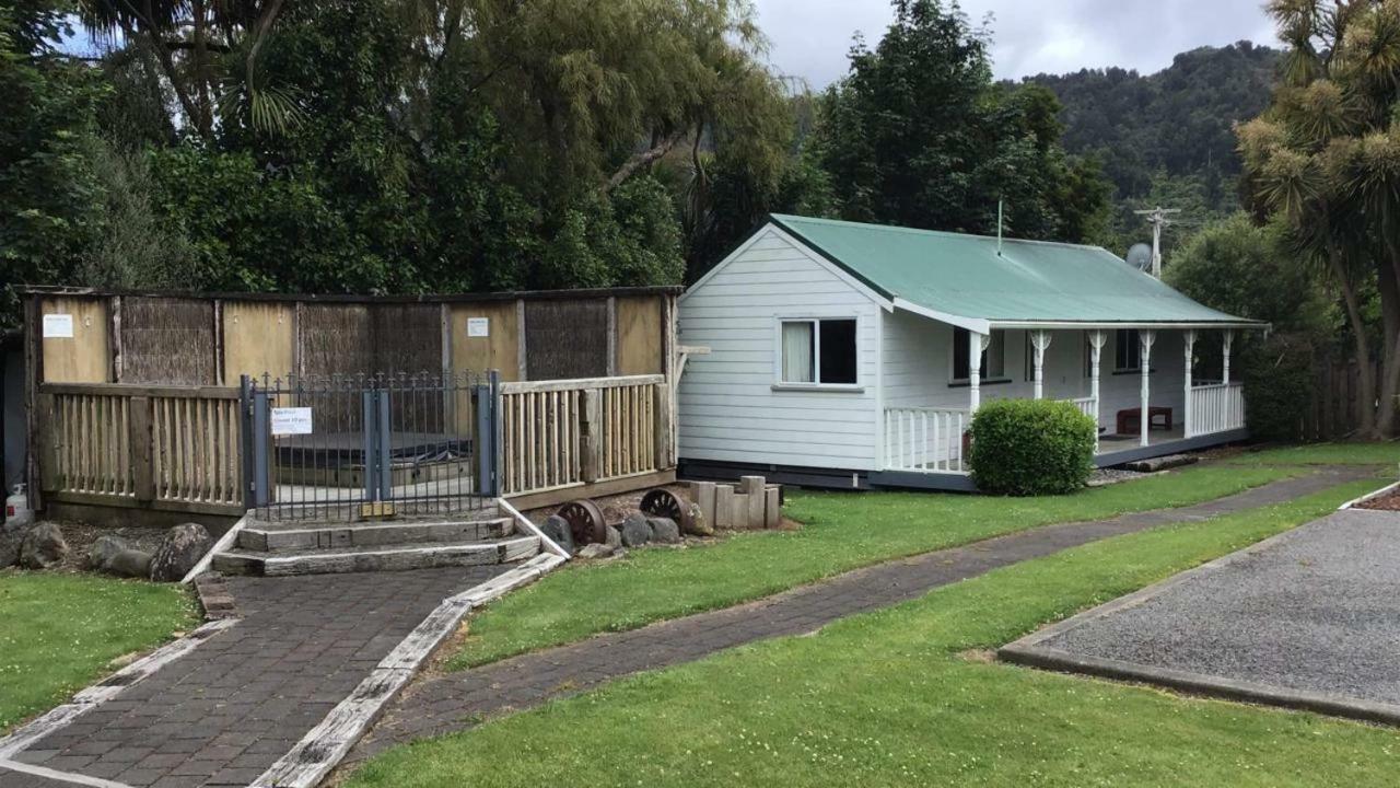 Rimu Park Hotel Ohakune Bagian luar foto
